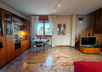 Salone - Attic Ozzano dell'Emilia - photo 6