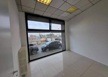 Interno non residenziale - Ufficio via Jacopo Barozzi Vignola, 6, Bologna (zona Bolognina) - foto 15