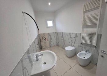 Bagno - Ufficio via Jacopo Barozzi Vignola, 6, Bologna (zona Bolognina) - foto 19