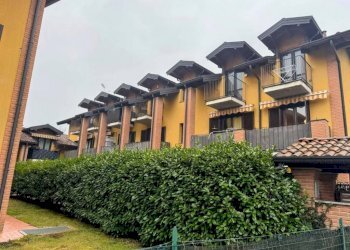 Facciata - Trilocale via Pravallo, 1, Lozza - foto 1