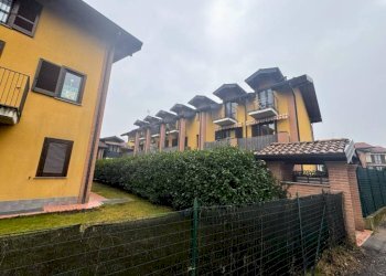 Facciata - Trilocale via Pravallo, 1, Lozza - foto 3