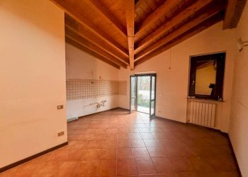 Salone - Trilocale via Pravallo, 1, Lozza - foto 7