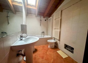 Bagno - Trilocale via Pravallo, 1, Lozza - foto 12