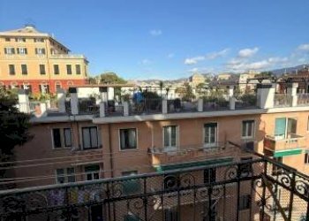 Vista - Bilocale via Piave, Genova (zona Albaro) - foto 1