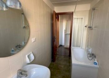 Bagno - Bilocale via Piave, Genova (zona Albaro) - foto 9