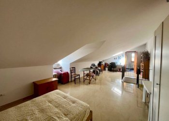 Camera da letto - Trilocale via Bricherasio, 14, Carmagnola - foto 16