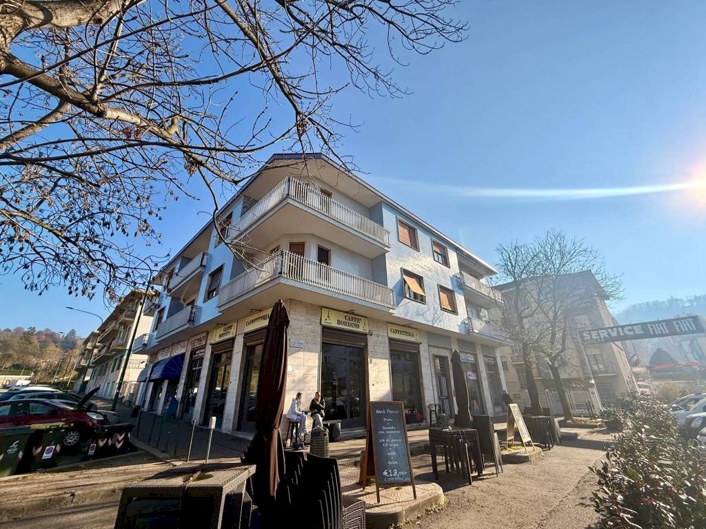 Facciata - Three-room apartment piazza Gustavo Modena, 4, Torino (neighborhood Sassi) - photo 2