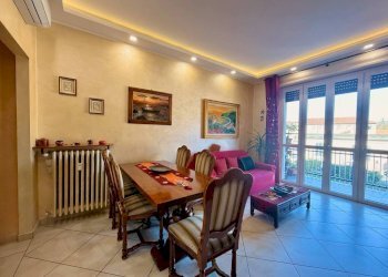 Salone - Three-room apartment piazza Gustavo Modena, 4, Torino (neighborhood Sassi) - photo 12