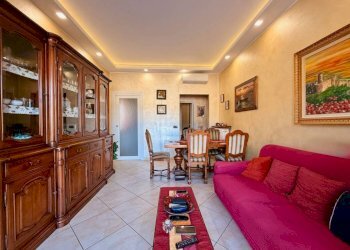 Salone - Three-room apartment piazza Gustavo Modena, 4, Torino (neighborhood Sassi) - photo 14