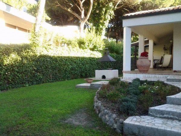 Giardino - Villa viale dei Ligustri, Ravenna (zona Porto Corsini) - foto 3