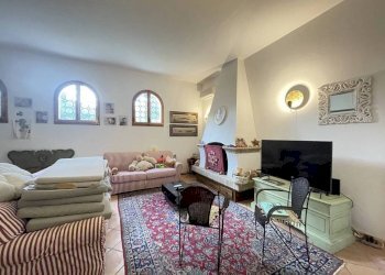 Salone - Villa viale dei Ligustri, Ravenna (zona Porto Corsini) - foto 8