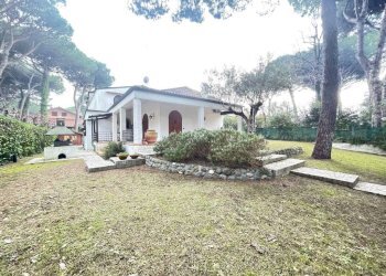 Giardino - Villa viale dei Ligustri, Ravenna (zona Porto Corsini) - foto 50