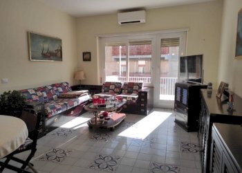 Salone - Quadrilocale via di Villa Adele, 25, Anzio - foto 12