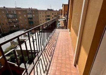 Balcone - Appartamento via Guglielmo Marconi, 18, Bologna (zona Marconi) - foto 1