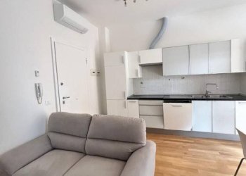 Soggiorno - Appartamento via Guglielmo Marconi, 18, Bologna (zona Marconi) - foto 3