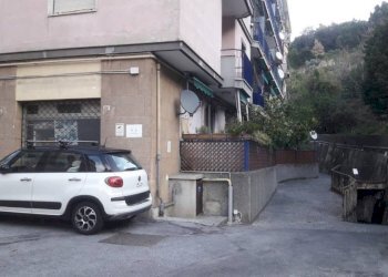 Facciata - Box corso Luigi Andrea Martinetti, Genova (zona Sampierdarena) - foto 2