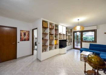 Salone - Quadrilocale via Guarino Guarini, 48, Venaria Reale - foto 1