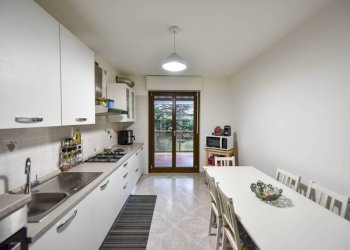 Cucina - Quadrilocale via Guarino Guarini, 48, Venaria Reale - foto 8