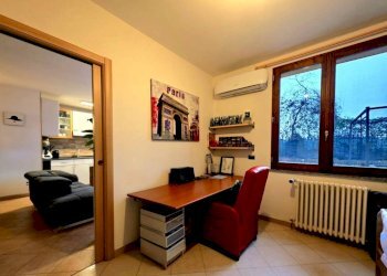 Dettagli - Trilocale strada Traversetolo, SN, Parma - foto 17