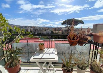 Balcone - Appartamento via Zumbini, 18, Portici - foto 12