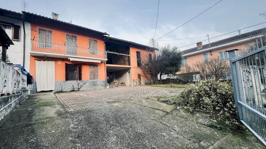 Facciata - Rustico Collina San Grato, 46, Ferrere - foto 1