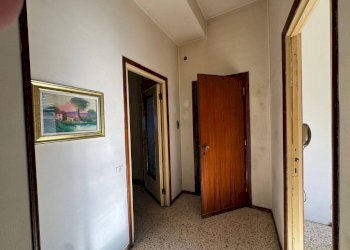 Ingresso - Appartamento via Virginio Arzani, 43, Tortona - foto 2