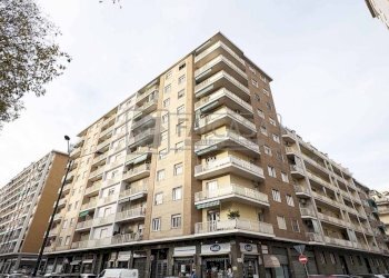 Facciata - Appartamento corso Adriatico, 16, Torino (zona Santa Rita) - foto 1