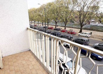 Balcone - Appartamento corso Adriatico, 16, Torino (zona Santa Rita) - foto 8