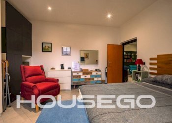 Camera da letto - Trilocale via Ciro Menotti, 36, Genova (zona Sestri Ponente) - foto 16