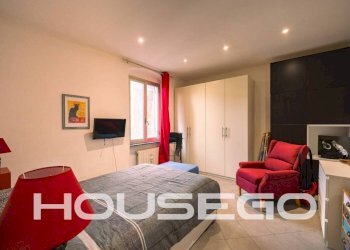 Camera da letto - Trilocale via Ciro Menotti, 36, Genova (zona Sestri Ponente) - foto 3