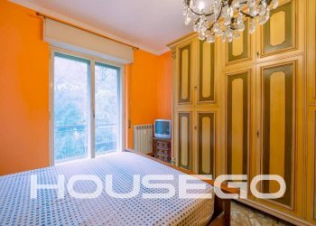 Camera da letto - Trilocale via Giovanni Santolini, 30, Genova (zona Marassi) - foto 6