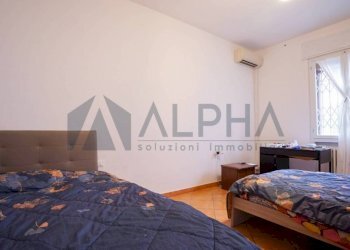 Camera da letto - Trilocale via Giacomo Puccini, Faenza - foto 12