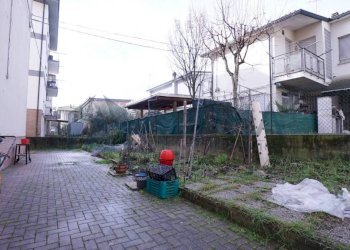 Cortile interno - Trilocale via Giacomo Puccini, Faenza - foto 28