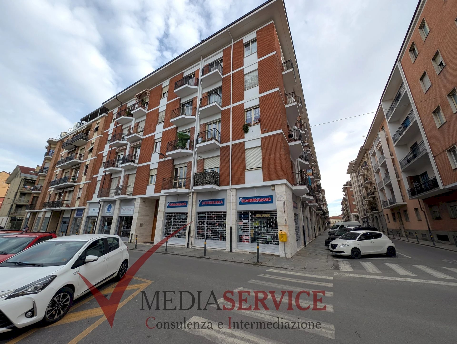 Two-room apartment Via Giacinto Castellani, Cuneo (neighborhood Gramsci) - photo 1