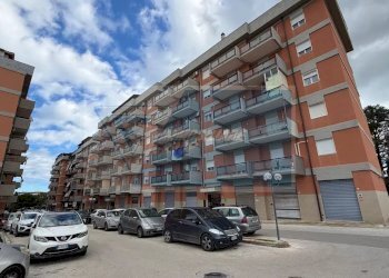 Trilocale Via Menfi, Siracusa - foto 1