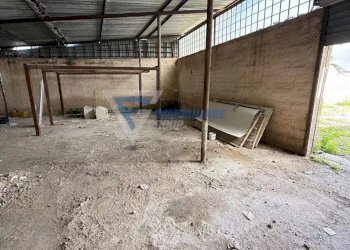 Locale Commerciale Viale Epipoli, Siracusa - foto 1