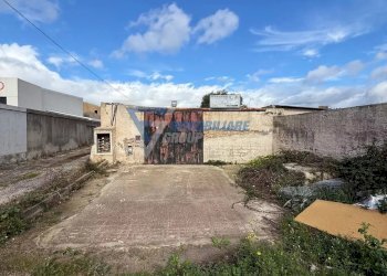 Locale Commerciale Viale Epipoli, Siracusa - foto 8