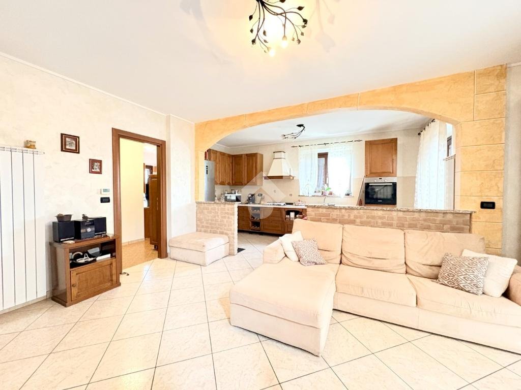 Quadrilocale Via dora, La Loggia - foto 2