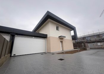 Villa Azzano San Paolo - photo 1