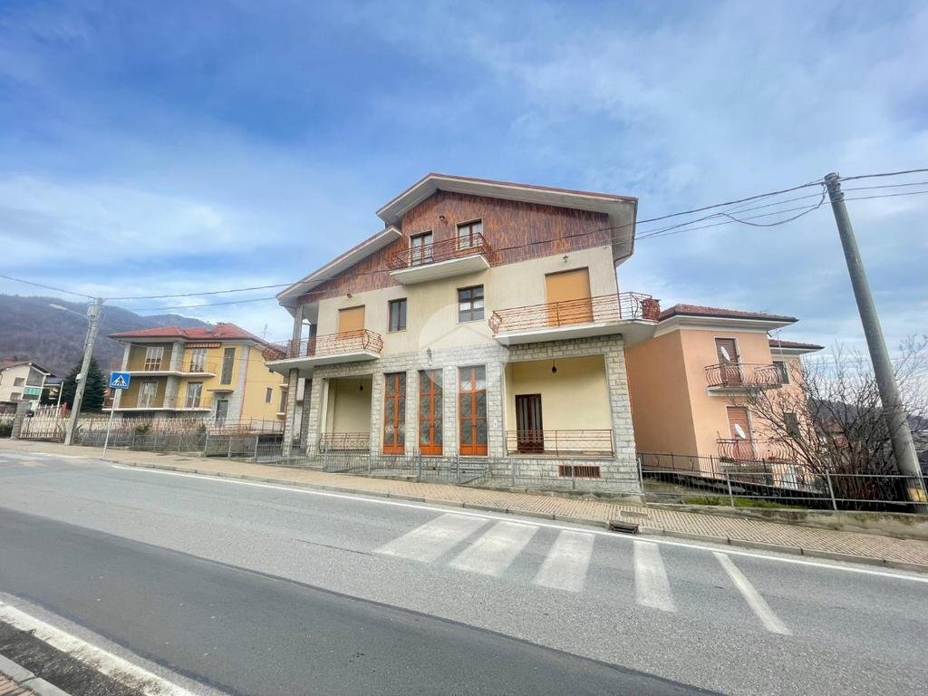 Three-family Villa Via Selvaggio, Giaveno - photo 1