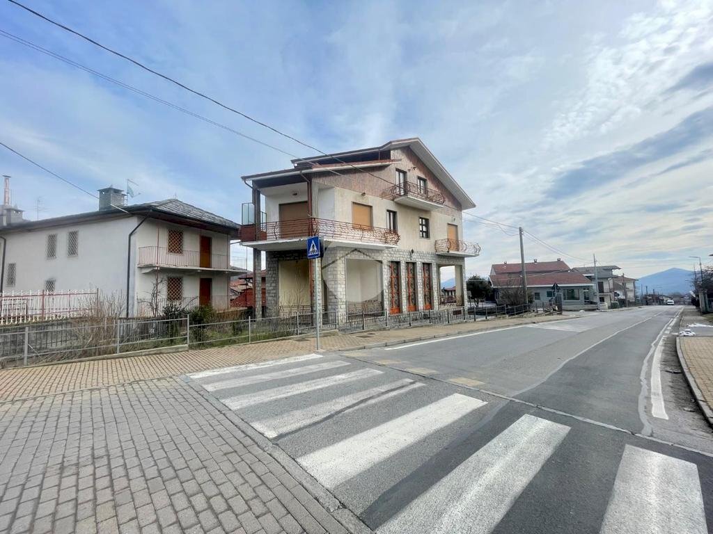 Three-family Villa Via Selvaggio, Giaveno - photo 3