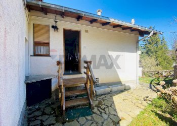 Casa semi indipendente LOCALITA' VILLAGGIO ALPINO 
 Santo Stefano d'Aveto, GE, frazione Villaggio Al Pino, Santo Stefano d'Aveto - foto 7