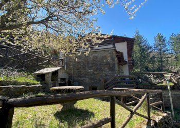 Casa semi indipendente LOCALITA' VILLAGGIO ALPINO 
 Santo Stefano d'Aveto, GE, frazione Villaggio Al Pino, Santo Stefano d'Aveto - foto 38