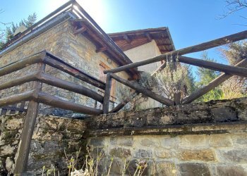 Casa semi indipendente LOCALITA' VILLAGGIO ALPINO 
 Santo Stefano d'Aveto, GE, frazione Villaggio Al Pino, Santo Stefano d'Aveto - foto 40