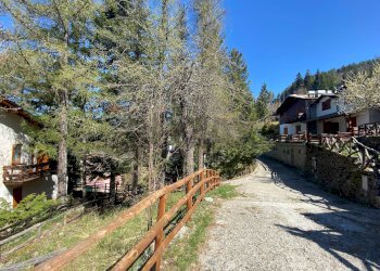 Casa semi indipendente LOCALITA' VILLAGGIO ALPINO 
 Santo Stefano d'Aveto, GE, frazione Villaggio Al Pino, Santo Stefano d'Aveto - foto 42