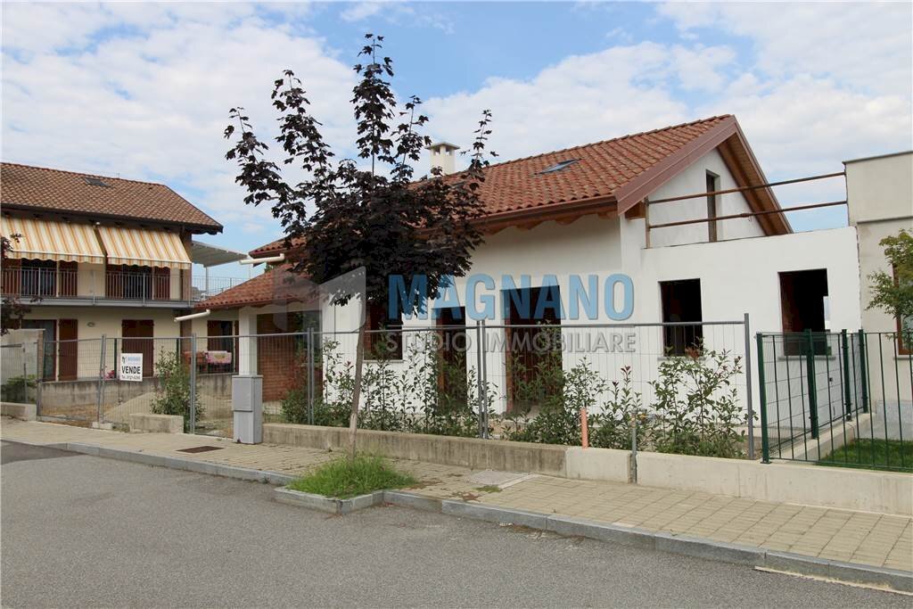 Portion of a house Cavour - photo 2