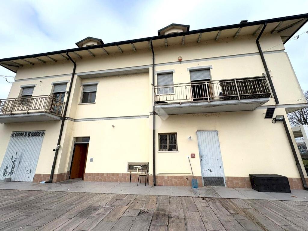 Casa indipendente Via Per S. Felice, Camposanto - foto 2