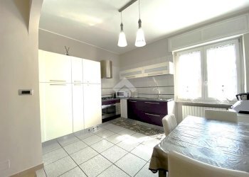 Portion of a house Via A. Vespucci, Grugliasco - photo 9