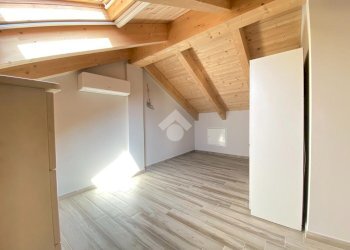 Portion of a house Via A. Vespucci, Grugliasco - photo 28