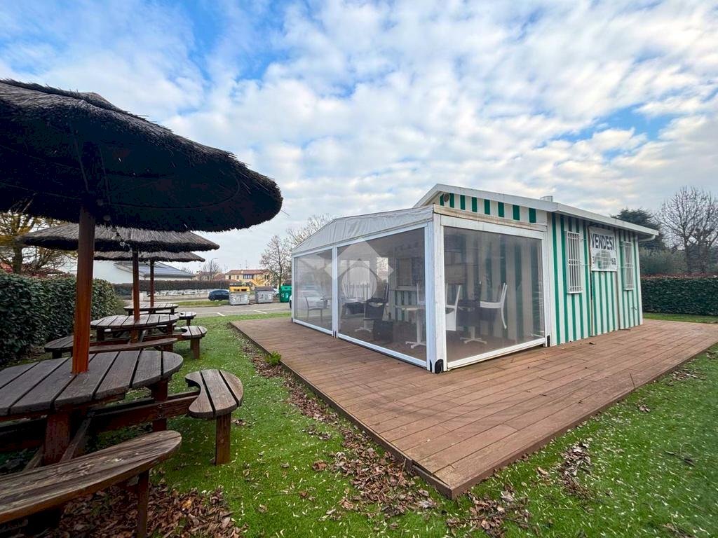 Shop Via Fratelli Biancoli, Ravenna (neighborhood Sant'Alberto) - photo 1